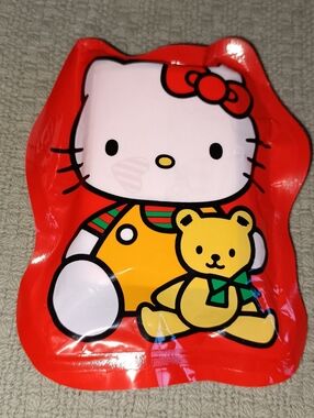 Vintage Sanrio Hello Kitty Pocket Tissue pack SEALED NWT. Made in Japan.